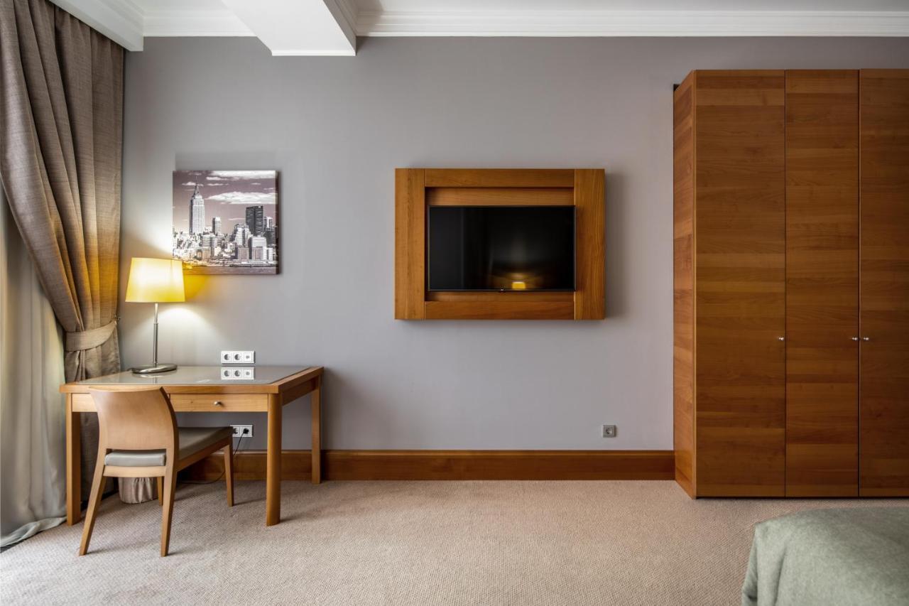 Cityhotel Kiev Bagian luar foto